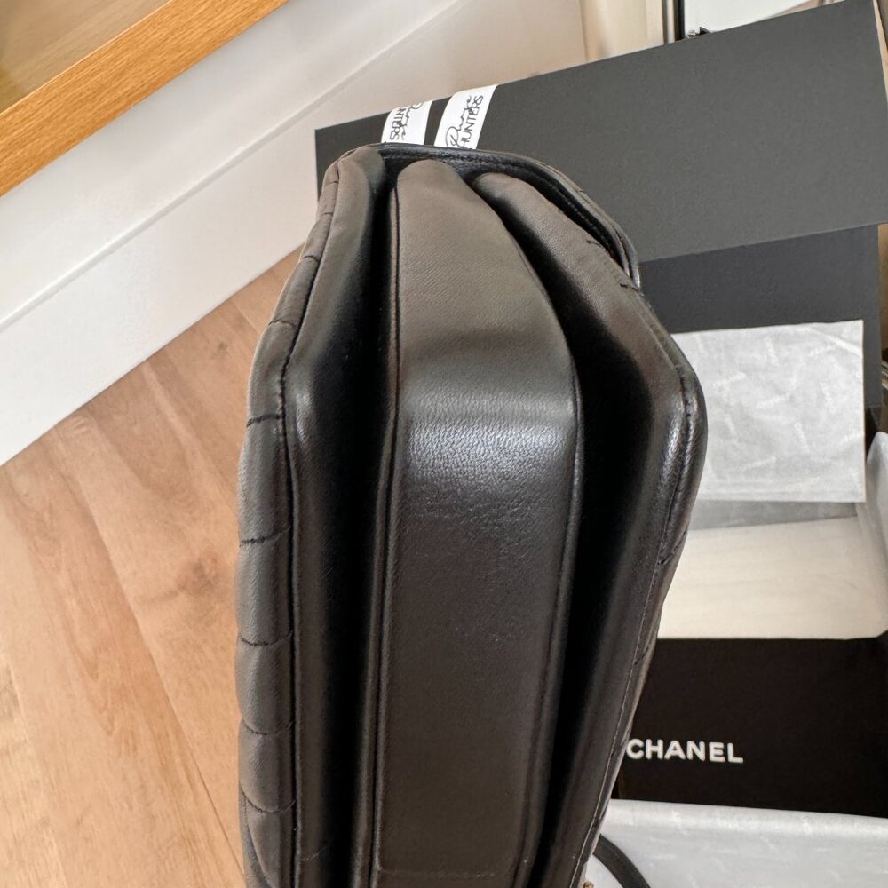 100% authentic CHANEL Trendy Small Chevron in Black Lambskin GHW - Picture 11 of 16